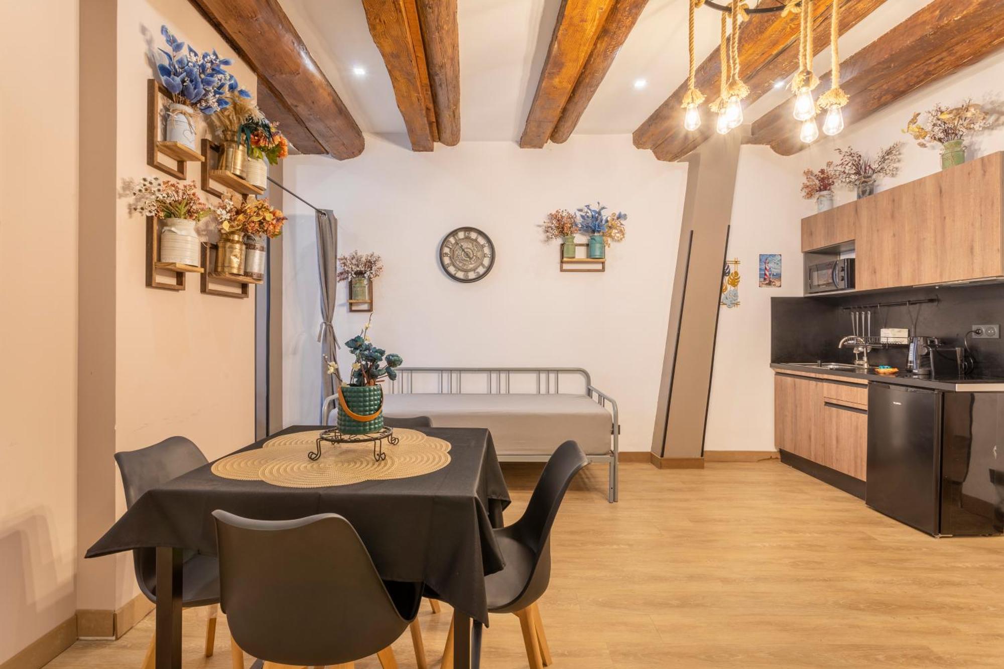 Apartament Adira Marseille Panier 2 Etoiles Zewnętrze zdjęcie