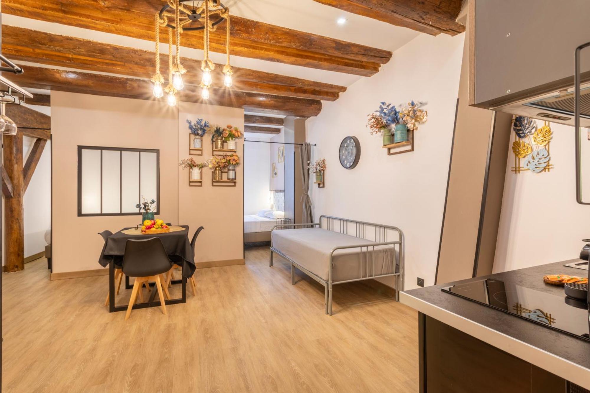 Apartament Adira Marseille Panier 2 Etoiles Zewnętrze zdjęcie